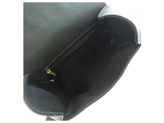 Borsa a tracolla Louis Vuitton Taiga Yaranga M30824 - vista 8