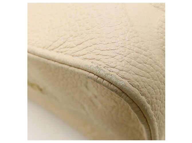 Borsa a tracolla 3 vie Louis Vuitton Monogram Empreinte OnTheGo EW - vista 26