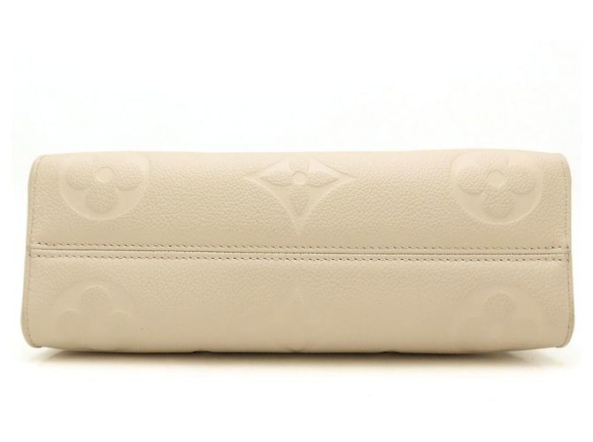 Borsa a tracolla 3 vie Louis Vuitton Monogram Empreinte OnTheGo EW - vista 4