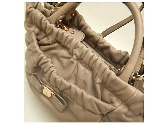 Borsa 2-Way Salvatore Ferragamo Vara Ribbon Beige - vista 9