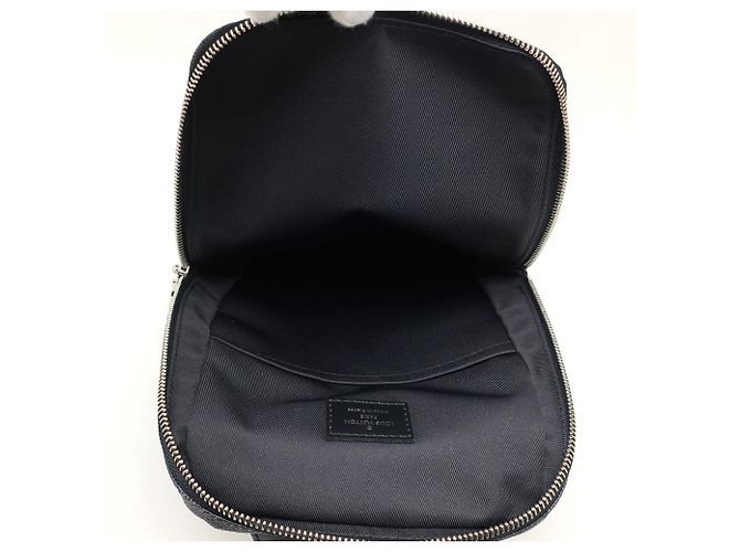 Borsa a tracolla Louis Vuitton Damier Graphite Avenue Nero - vista 14