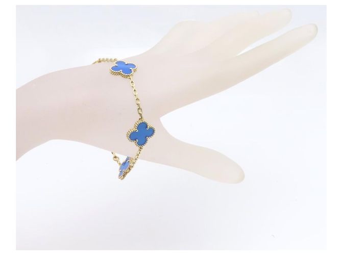 Bracciale Charm Vintage Alhambra in Agata Blu Van Cleef & Arpels D'oro - vista 9