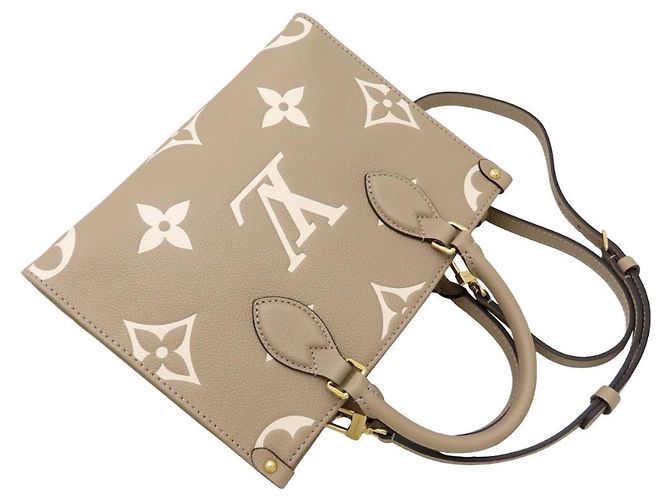 Borsa Louis Vuitton OnTheGo PM Bicolor Monogram Empreinte Multicolore Monogramma - vista 5