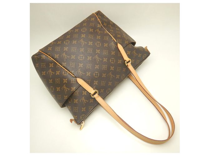 Bolso Tote Louis Vuitton Monogram Totally MM Castaño Monograma - vista 3