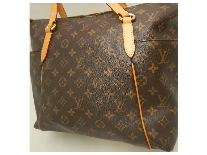 Bolso Tote Louis Vuitton Monogram Totally MM Castaño Monograma - vista 9