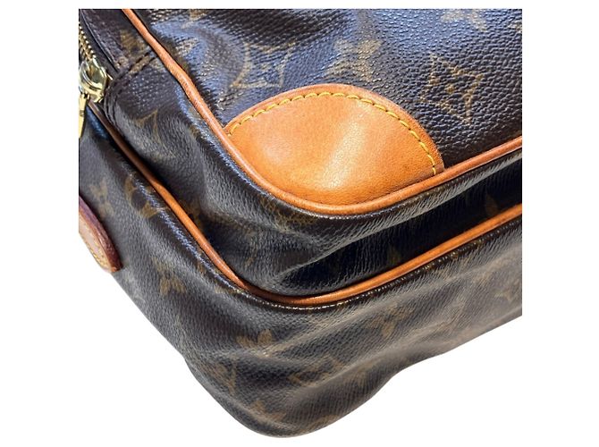 Louis Vuitton Nile Shoulder Bag Brown - view 5