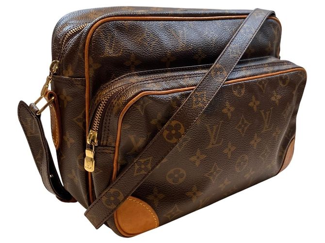 Louis Vuitton Nile Shoulder Bag Brown - view 6
