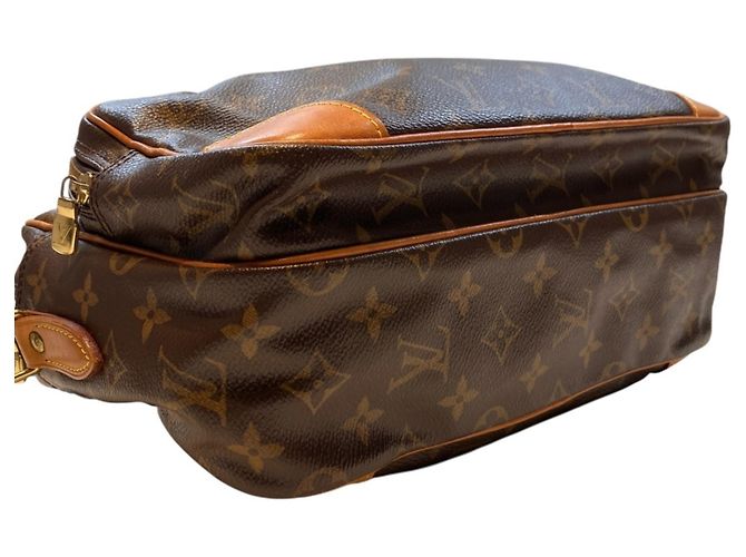 Louis Vuitton Nile Shoulder Bag Brown - view 7