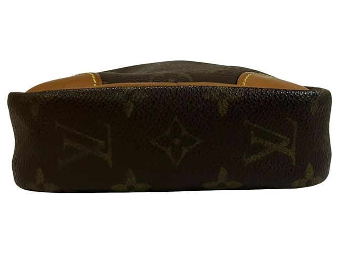 Borsa a tracolla Louis Vuitton Danube Marrone - vista 3