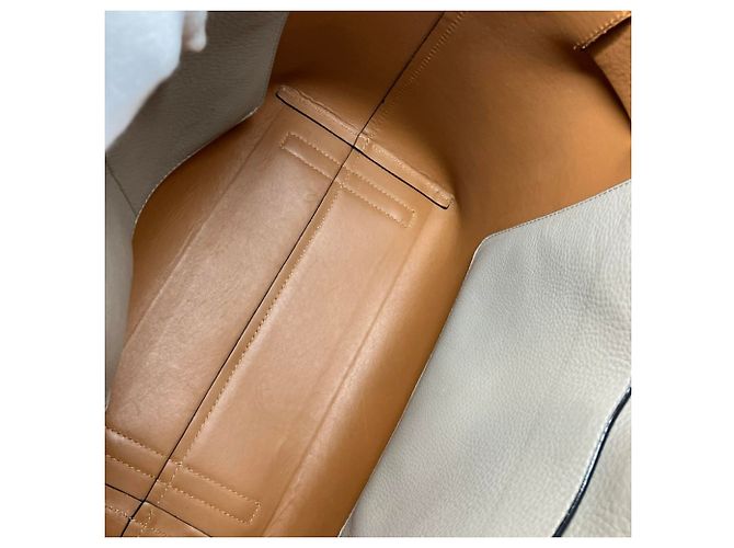 Burberry Belt Bag Tote aus gräulichem Leder Grau - Ansicht 9