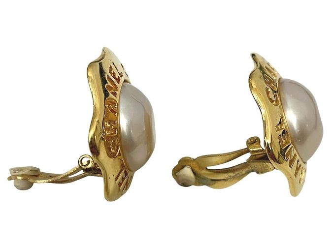 Boucles d'oreilles clips Chanel plaquées or - vue 6