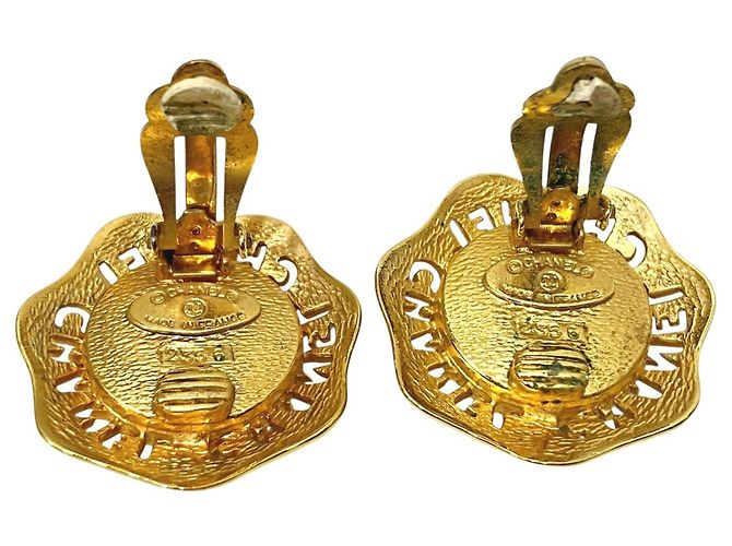 Boucles d'oreilles clips Chanel plaquées or - vue 9