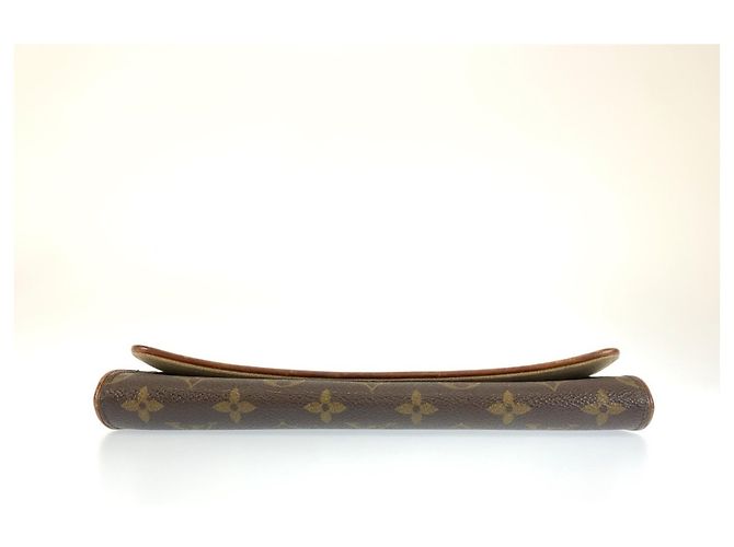 Bolso de hombro Louis Vuitton Monogram Pochette Twin GM Castaño Monograma - vista 10