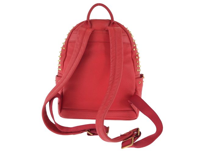 Mochila MCM em couro vermelho - vista 2