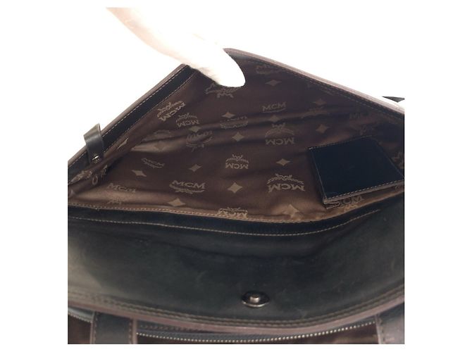 Borsa a tracolla business MCM in pelle nera Nero - vista 9