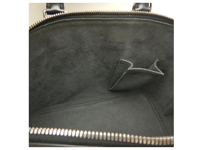 Bolsa Louis Vuitton Epi Alma PM Preto - vista 19