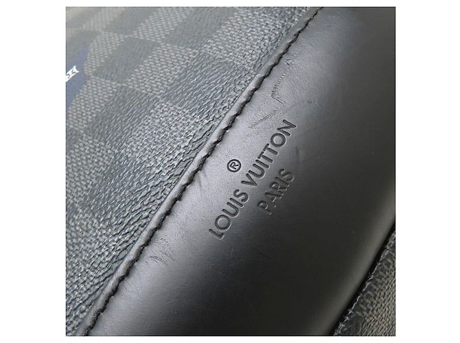 Borsa a tracolla Louis Vuitton Damier Graphite Avenue Marrone Nero - vista 22