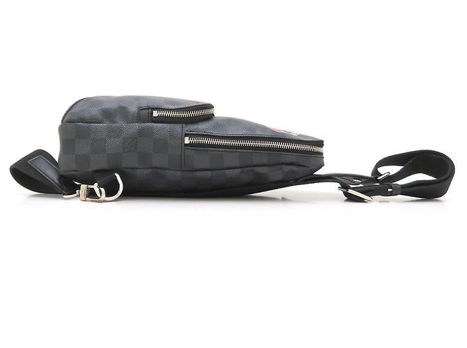 Borsa a tracolla Louis Vuitton Damier Graphite Avenue Marrone Nero - vista 3