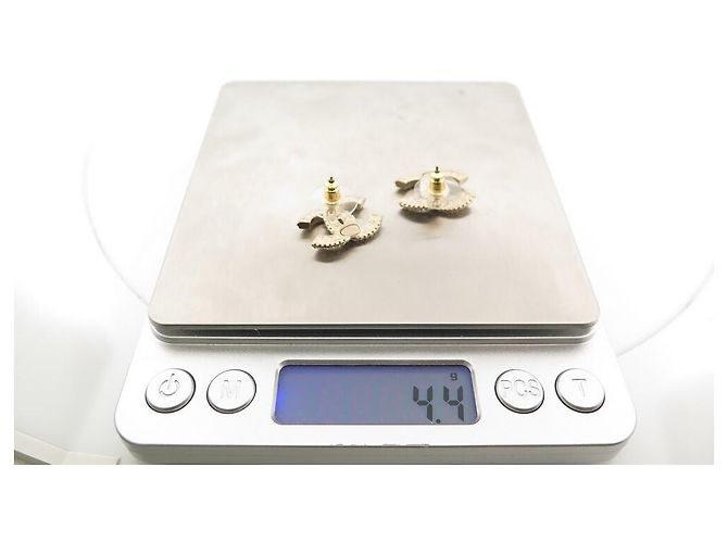 NUOVI ORECCHINI CHANEL LOGO CC & STRASS A86504 METALLO DORATO EARRINGS D'oro - vista 6