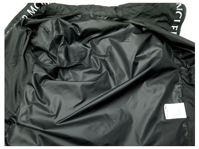GIACCA MONCLER JUNICHI IMPERMEABILE CON CAPPUCCIO ANTIVENTO T1 38 M BLOUSON JACKET Nero - vista 4