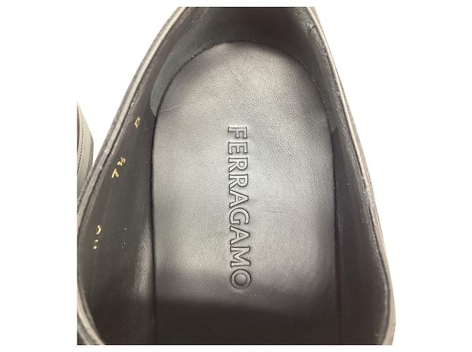 Salvatore Ferragamo Sapatos Oxford de atacadores Ferragamo Angiolo em pele preta Preto - vista 12