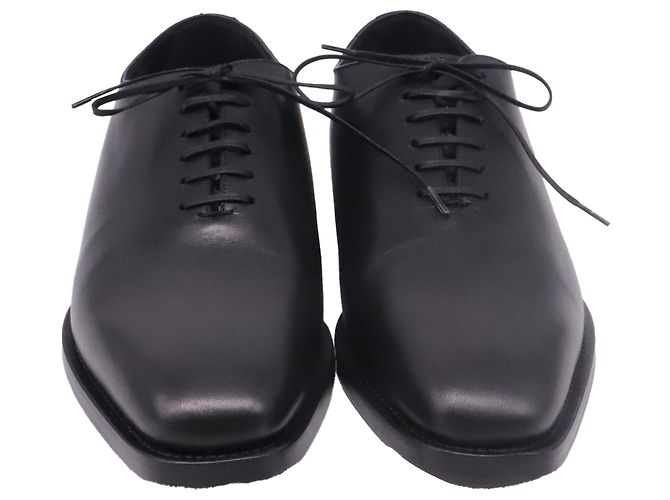 Salvatore Ferragamo Sapatos Oxford de atacadores Ferragamo Angiolo em pele preta Preto - vista 2