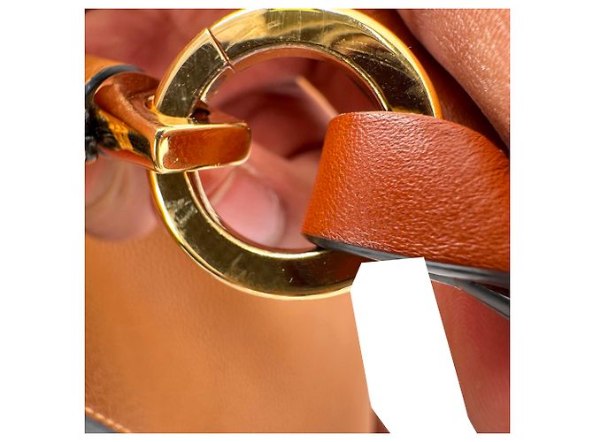 Loewe Gate Bucket Bag aus Camel-Leder Gelb Kamel - Ansicht 10