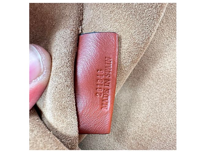 Loewe Gate Bucket Bag aus Camel-Leder Gelb Kamel - Ansicht 6