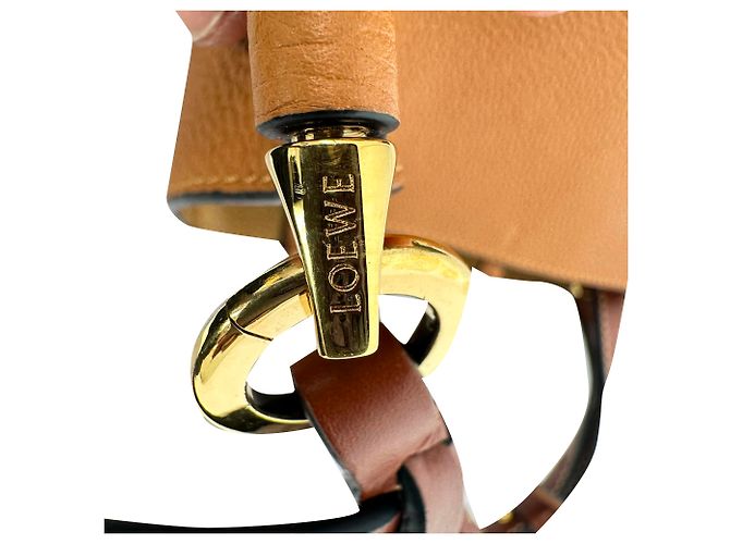 Loewe Gate Bucket Bag aus Camel-Leder Gelb Kamel - Ansicht 8
