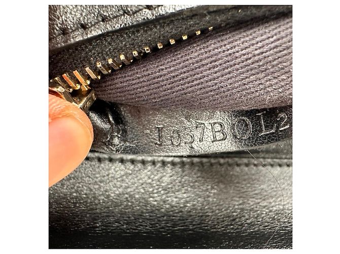 Valentino Garavani Rockstud Tote Bag Medium aus schwarzem Leder - Ansicht 18