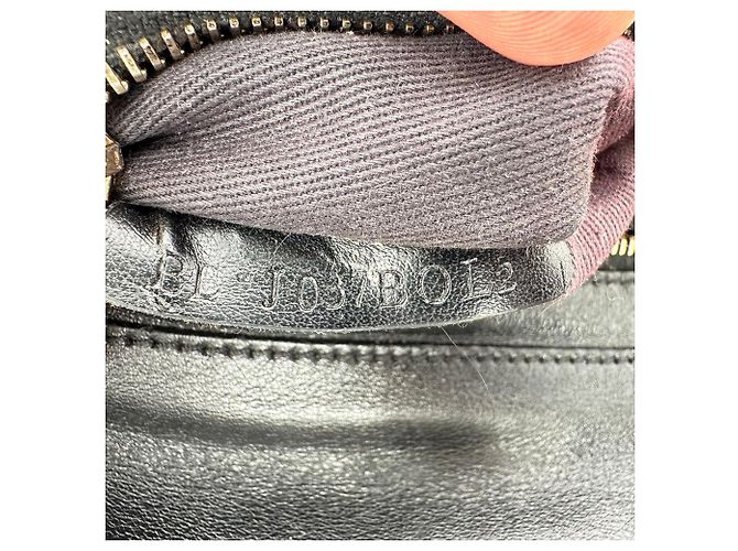 Valentino Garavani Rockstud Tote Bag Medium aus schwarzem Leder - Ansicht 20