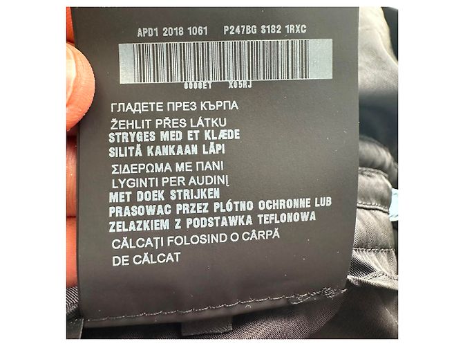 Calças Prada com bainha ajustada em poliamida preta Preto - vista 11