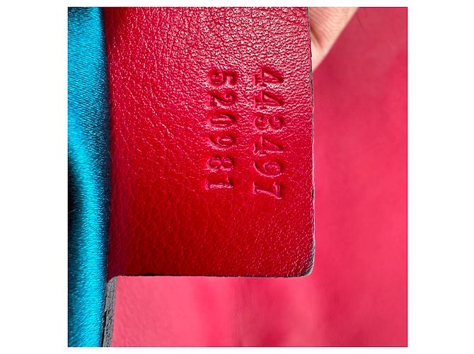 Bolsa de Ombro Gucci GG Marmont Pequena em Veludo Vermelho - vista 12