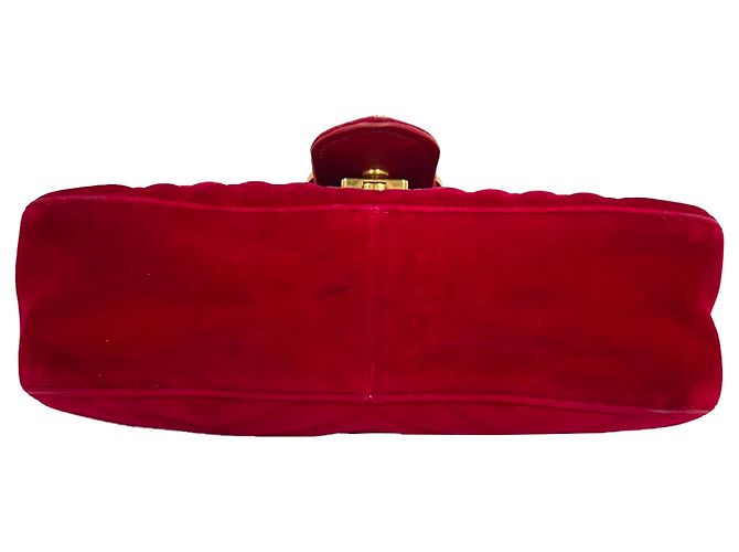 Bolsa de Ombro Gucci GG Marmont Pequena em Veludo Vermelho - vista 5