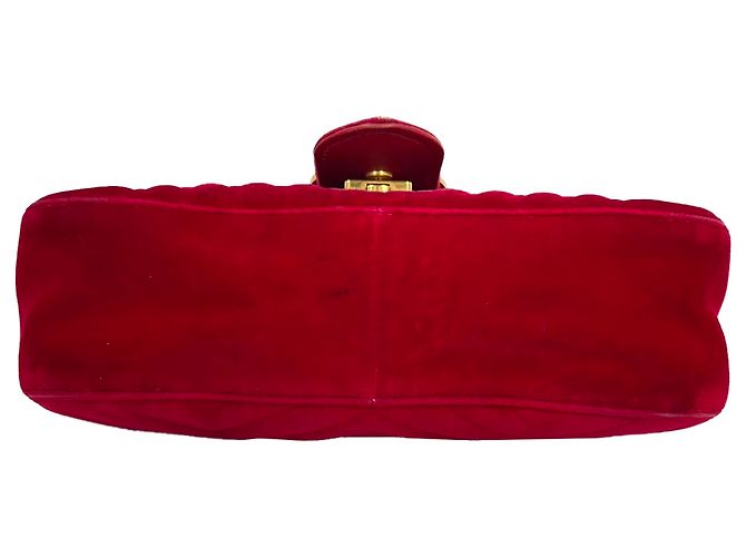 Bolsa de Ombro Gucci GG Marmont Pequena em Veludo Vermelho - vista 6