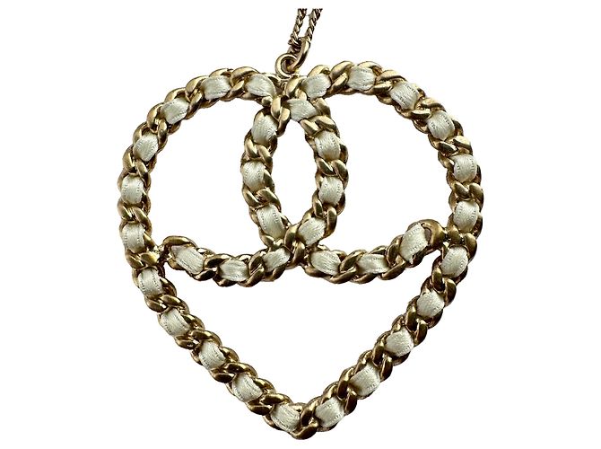 Timeless Collana Chanel a cuori intrecciati in metallo dorato D'oro - vista 5