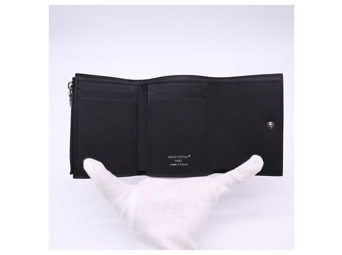 Portafoglio Louis Vuitton Monogram Eclipse Victor Marrone Nero - vista 10