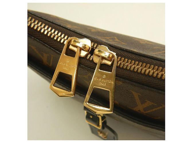 Borsa a tracolla Louis Vuitton Monogram Odeon NM PM Marrone - vista 15