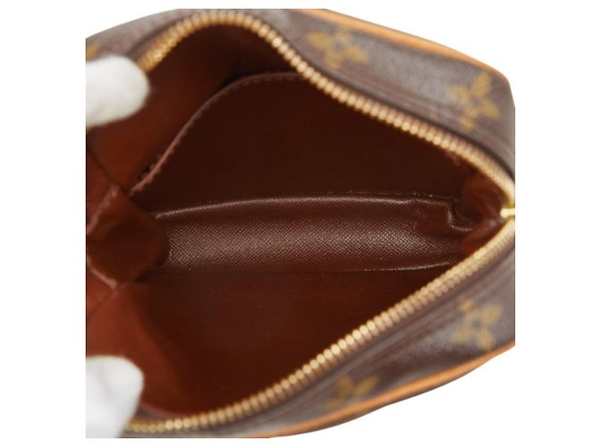 Bolsa de ombro Louis Vuitton Monogram Danube Marrom Monograma - vista 10