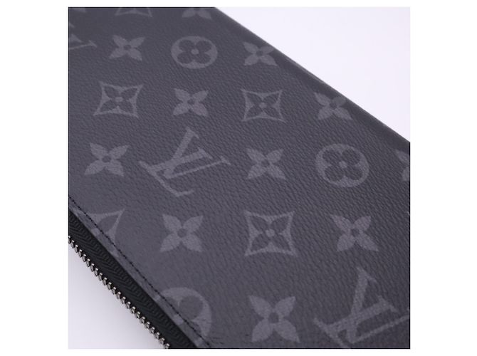 LOUIS VUITTON Monogram Eclipse Zippy Organizer Long Wallet Marrom Preto - vista 4