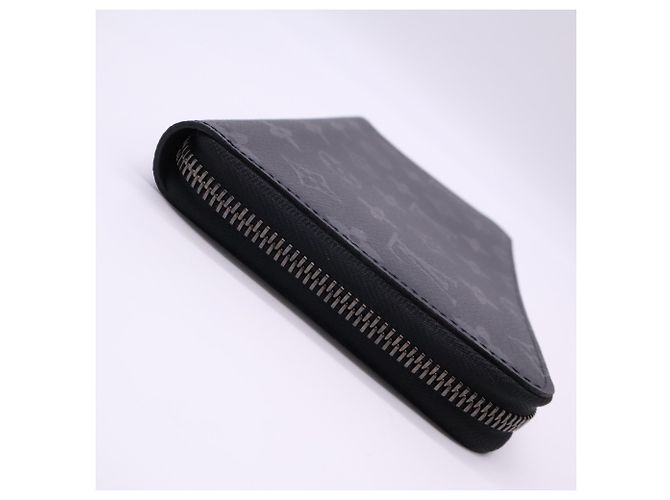 LOUIS VUITTON Monogram Eclipse Zippy Organizer Long Wallet Marrom Preto - vista 6
