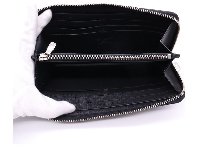 Louis Vuitton Taiga Zippy Wallet Black - view 11