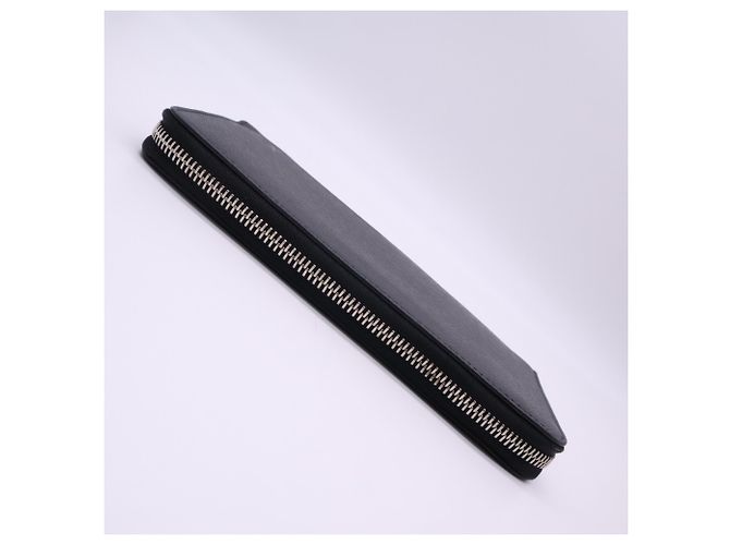 Louis Vuitton Taiga Zippy Wallet Black - view 7