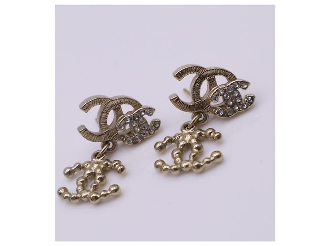 Boucles d'oreilles Chanel Triple Coco Mark strass Doré - vue 10