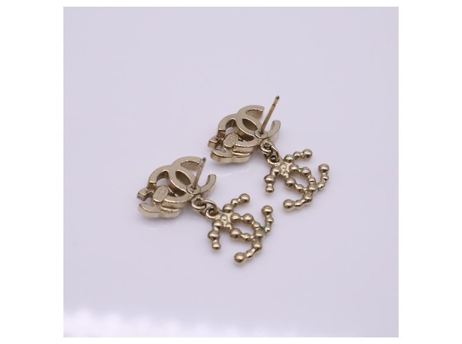 Boucles d'oreilles Chanel Triple Coco Mark strass Doré - vue 7