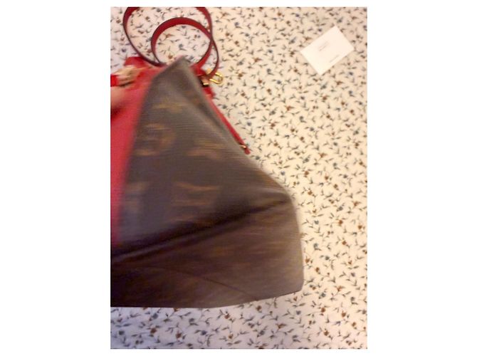 Louis Vuitton Alma BB Monogram Bolso de Hombro Castaño - vista 11
