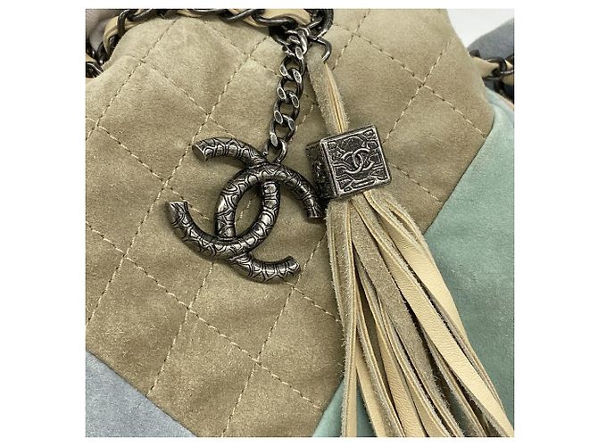 Borsa a tracolla Chanel in camoscio Blu Beige Verde - vista 9