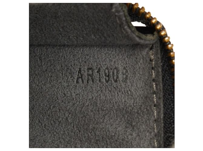 Borsa Louis Vuitton Epi Pochette Accessoires Nero - vista 9
