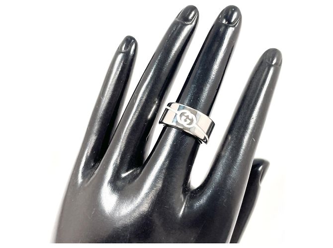 Anillo Gucci Diagonal Interlocking G Plata - vista 7