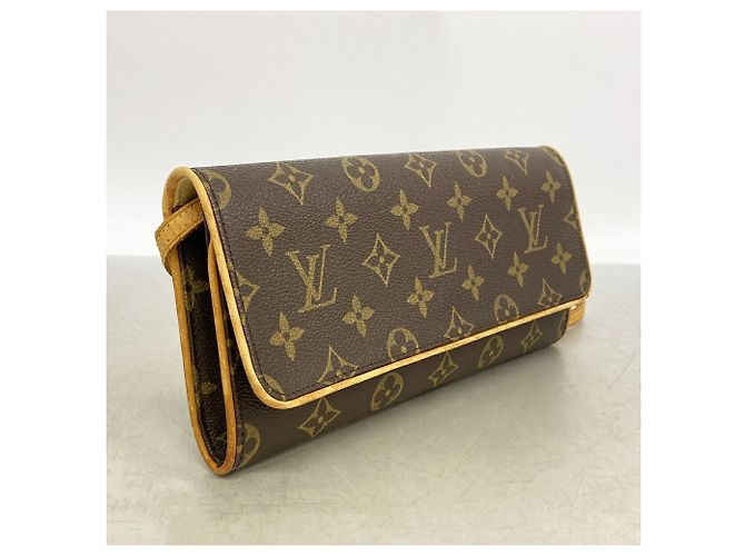 Bolsa de Ombro Louis Vuitton Monogram Pochette Twin GM Marrom - vista 2